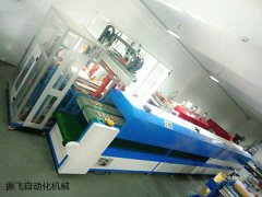 全自动压花机有什么特点吸引客户的呢？